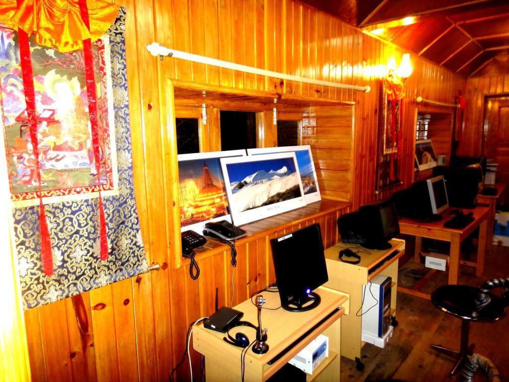 Lukla Airport Resort Lukla Exterior foto